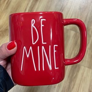 ♥️RAE DUNN BE MINE MUG ♥️